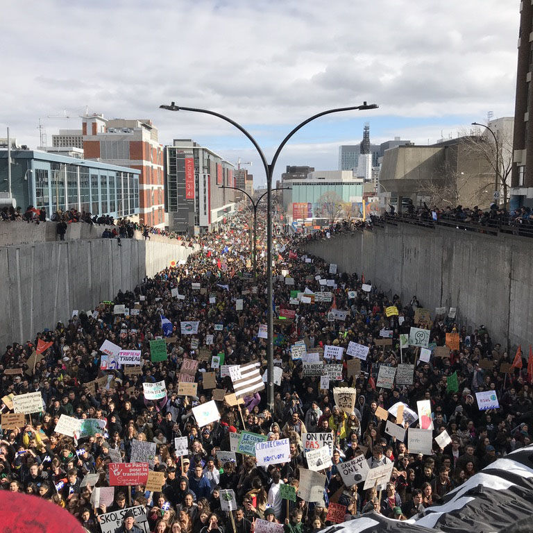 Manifestation pour le climat de 2019 au centre-ville de Montréal